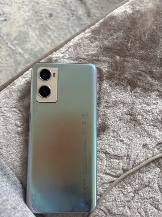 Продаю дешево оппо а96