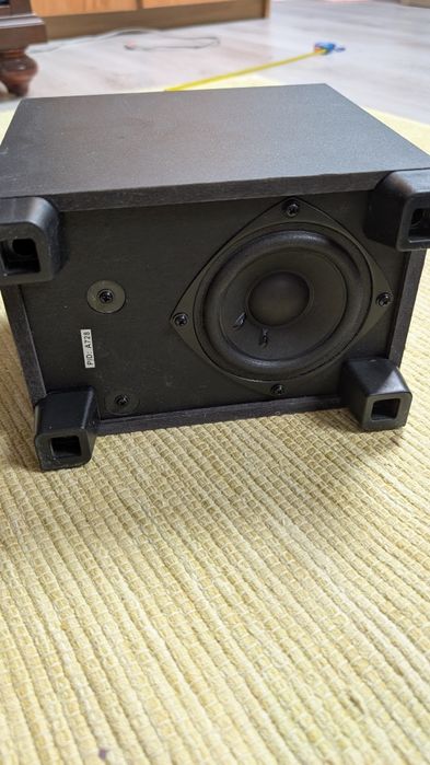 Sistem audio Logitech 2.1 X-240