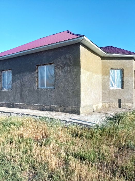 дом мкрн Достык,участок 8 соток.