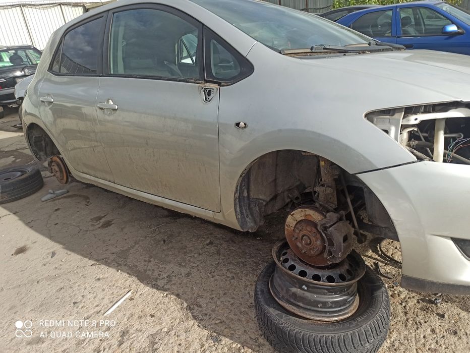 2бр. Аурис 1.6 на части