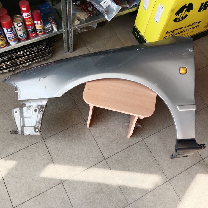 Продам крылья передние Ауди А4В5