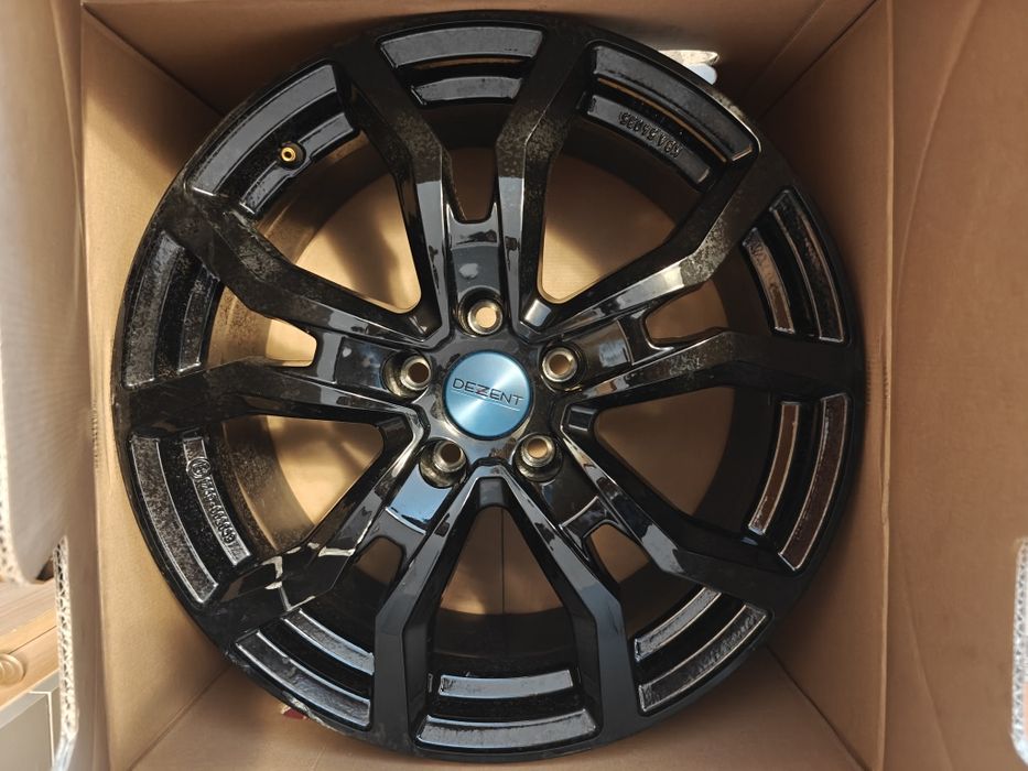 Janta aliaj Dezent TV Black  18x8 usor zgariata