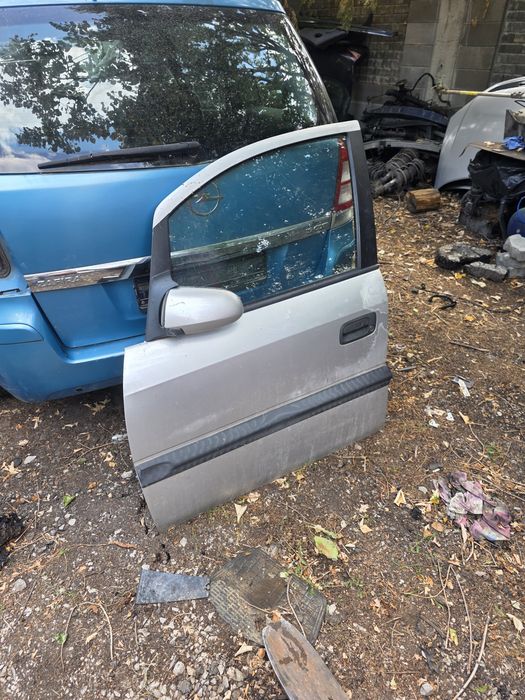 Врати за Opel Zafira A