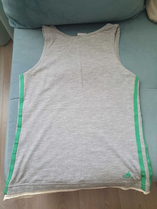Vand maieu adidas bumbac Xs, aproape nou