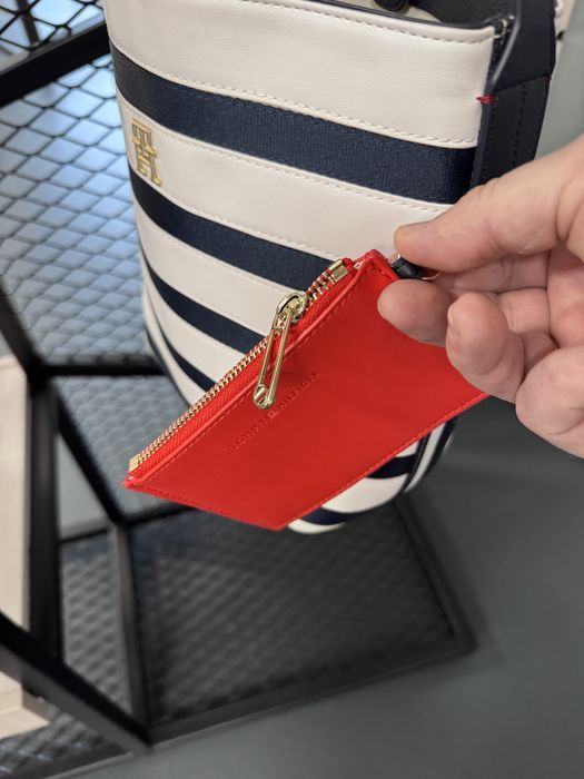 Дамска чанта рае синьо/бяло .