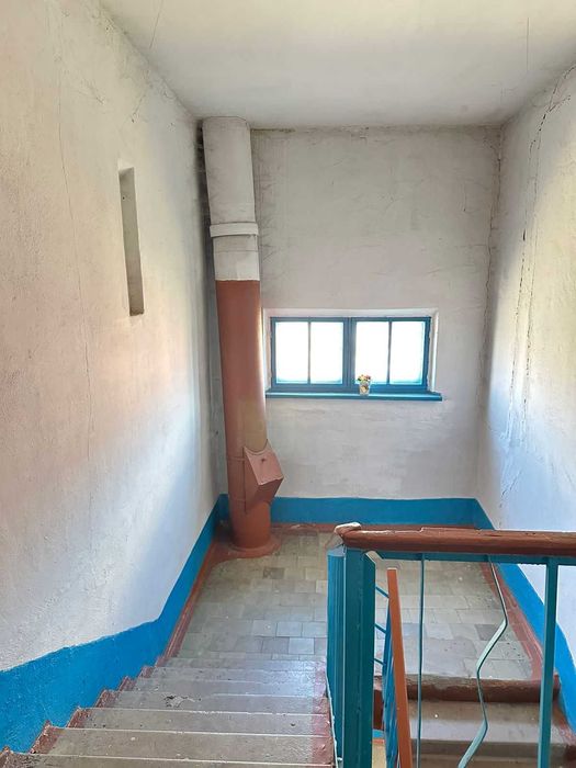 продам 3 комнатную квартиру