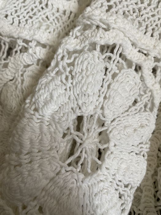 Дамска пола бяла дантела памук