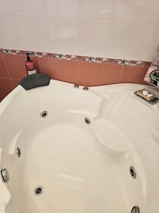 Джакузи за вътрешно ползване