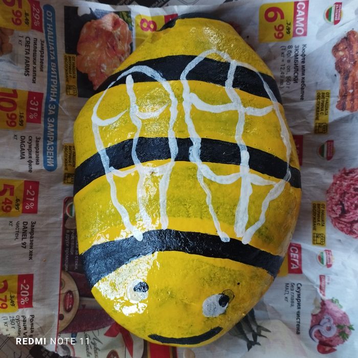 Камък (градински) за декорация. Калинки, пчели и ягоди