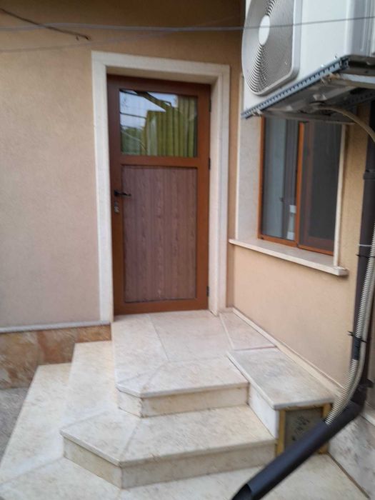 Дава се под наем Къща в Добрич, Център - 40 кв.м за 178.5 € - Снимка #2