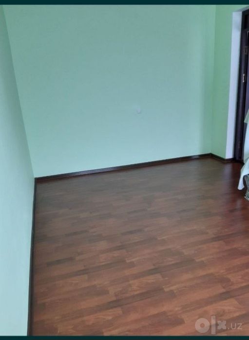 Коп хонали ховли сотилади