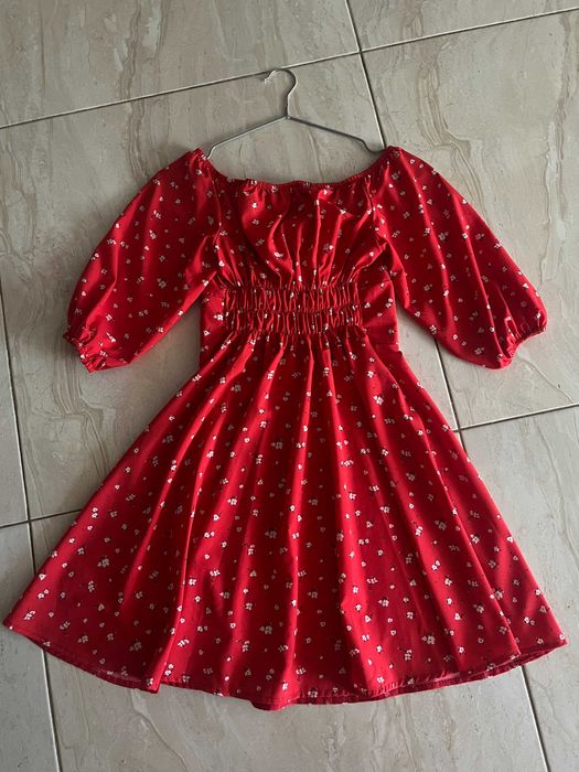 Красива рокля S-M