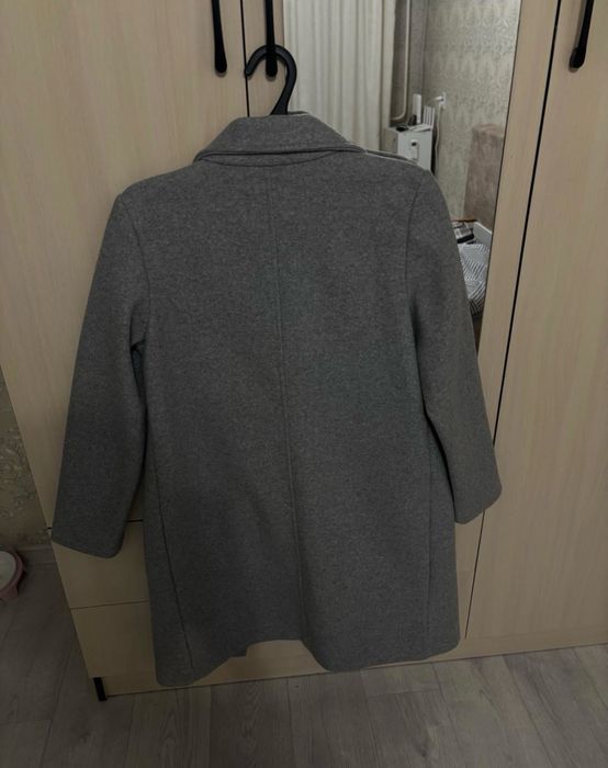 Пальто Stradivarius