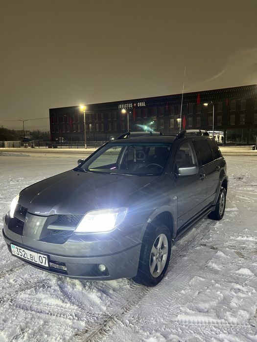 Mitsubishi outlander