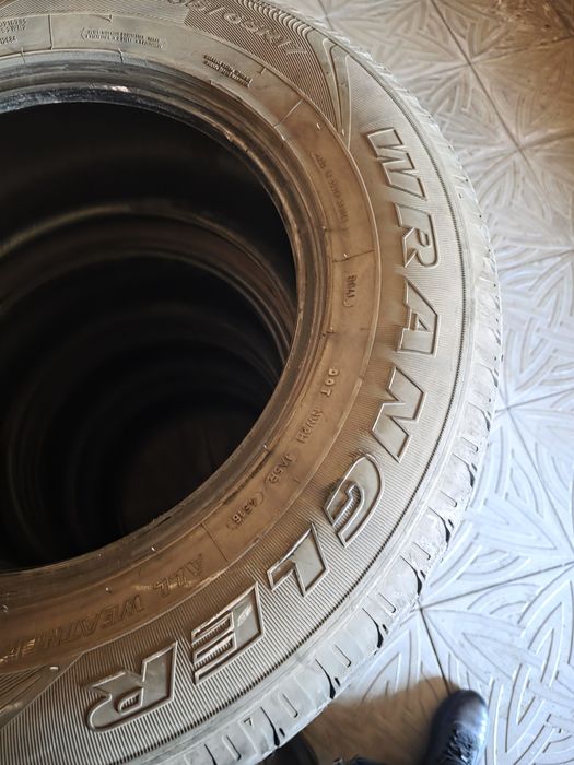 Резина летняя  на джип
