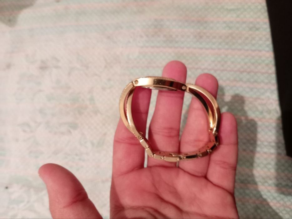 Золотой часы DKNY YN