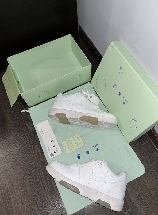 Off-White Out of Office