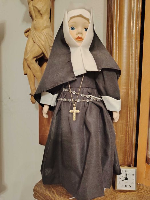 cadouri cristal /sticla  /lemn / metal / papuse / cruce / caseta /oliviera