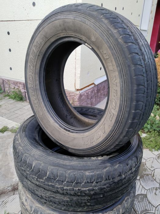 Продам шины "данлоп" б/у. 4 шт.