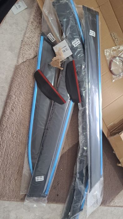 Продам ветровки на Changan X5 Plus