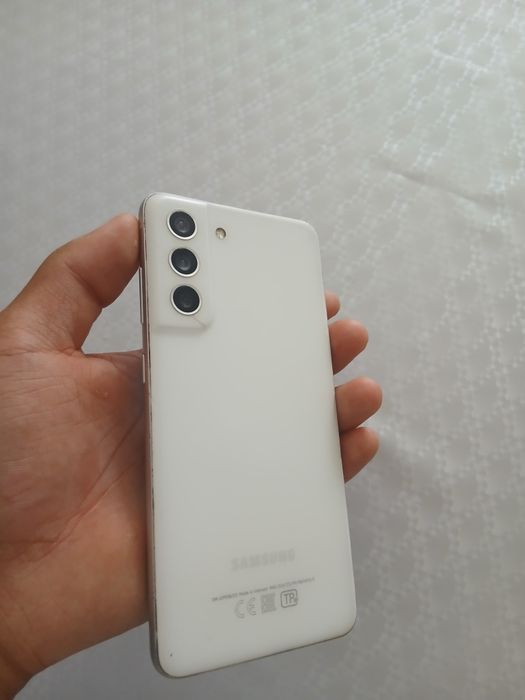 Samsung s21fe 256гб обмен на айфон