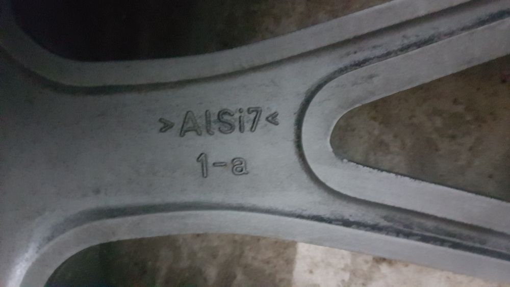 Продам колеса разноразмерные на BMW