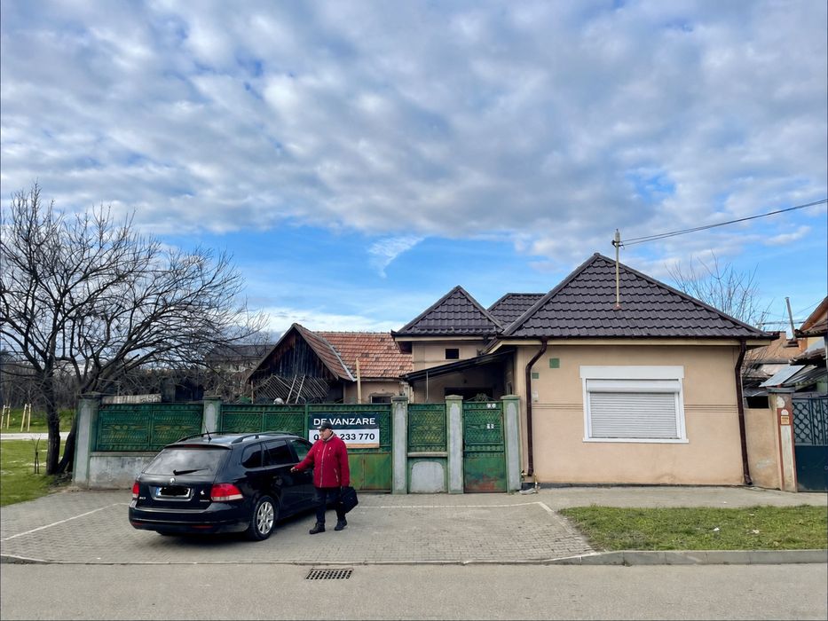Casa centru , 4 camere , 485 MP, Zona deosebita