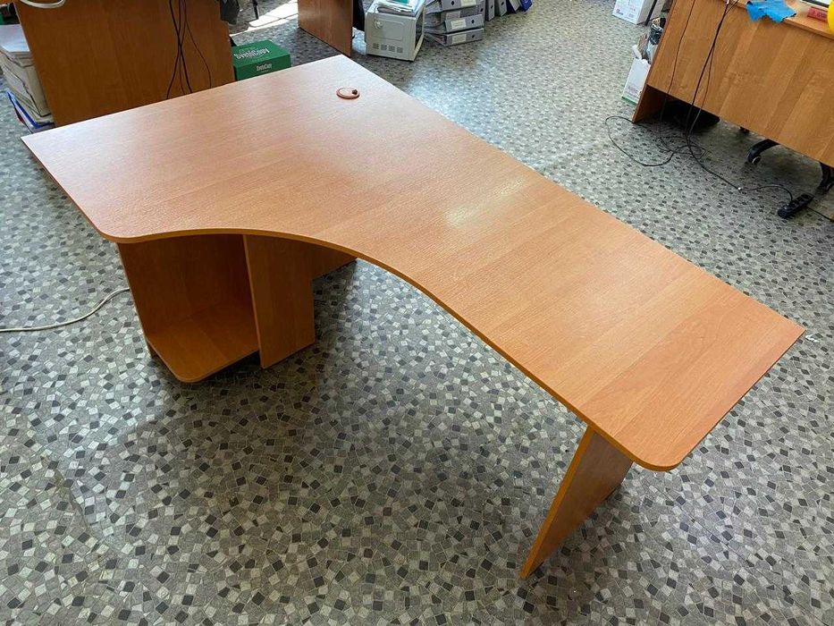 Стол офисный, компьютерный