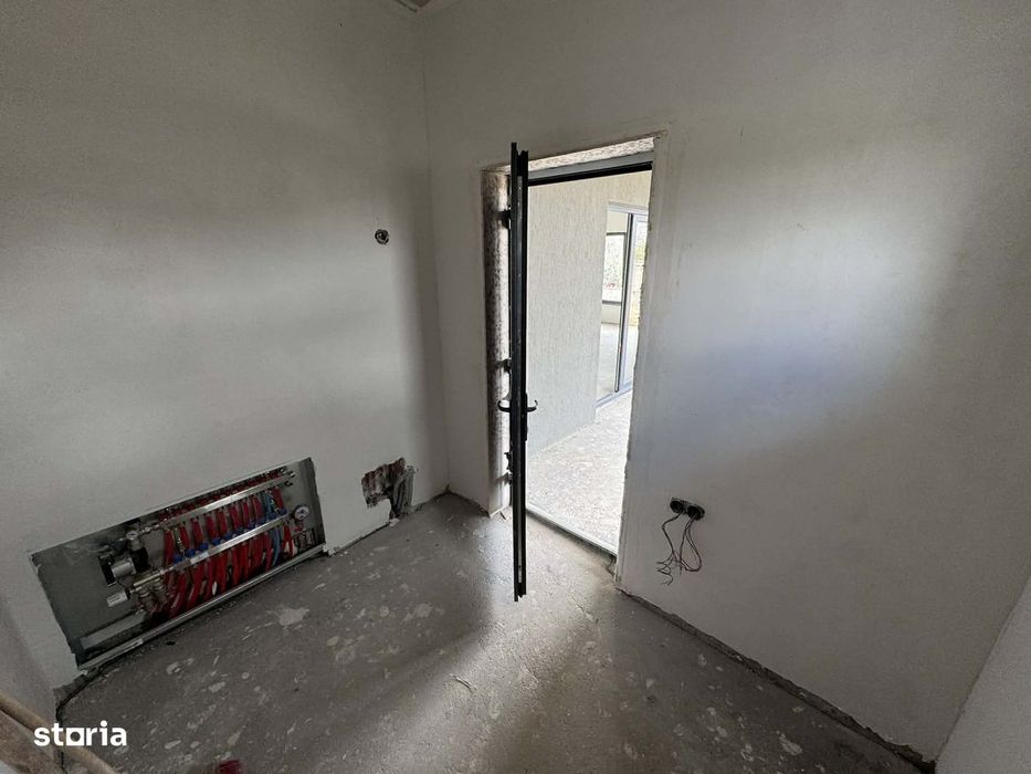 Casa noua 2 dormitoare + living , 4.5 ari teren , Lazuri