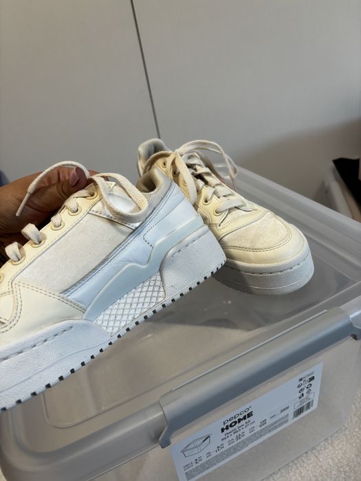 Adidas спортни