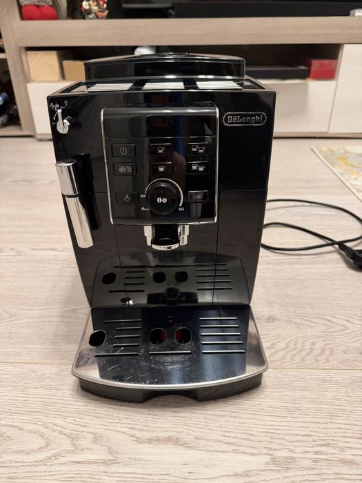 Espressor automat De’Longhi cu garanție