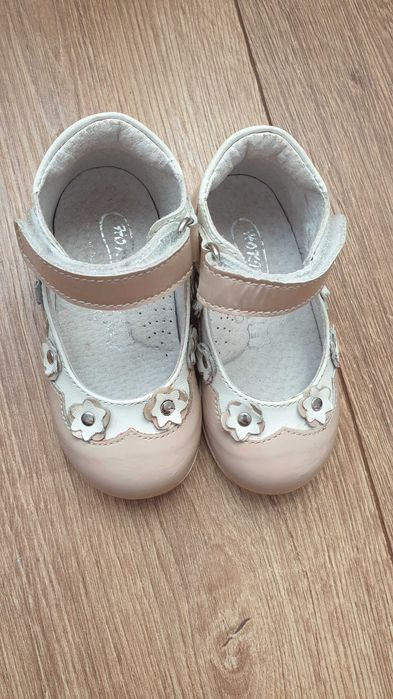 Pantofi din piele naturala marimea 21