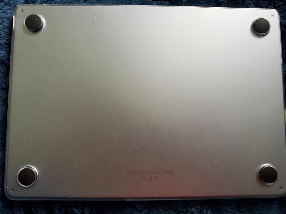 Apple Macbook Air M4 16 gb sky blue