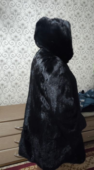 Продам норковую шубу