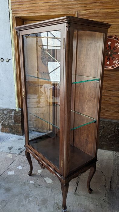 Очарование прошлого. Витрина (Европа) после качественной реставрации.