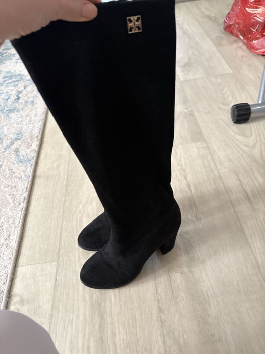 Продам весенние сапоги