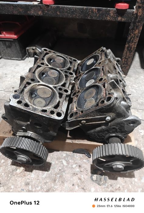 Головка от ауди 2.6