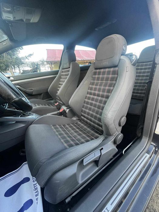 Продавам Голф 5 GTI 2.0 TFSI 200кс бензин на ЧАСТИ, както и други коли