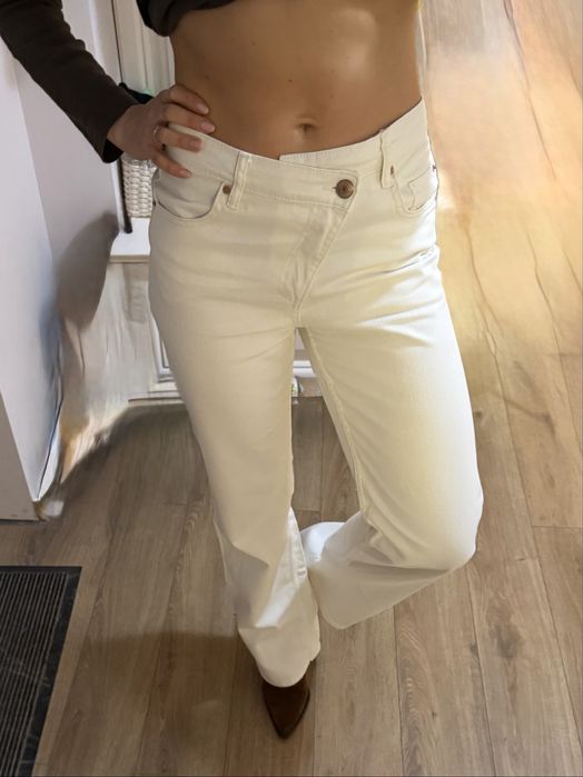 Blugi albi Terranova