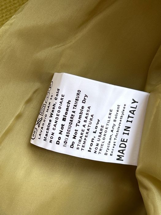 Siste’s  елегантно кокетно парто в страхотен цвят