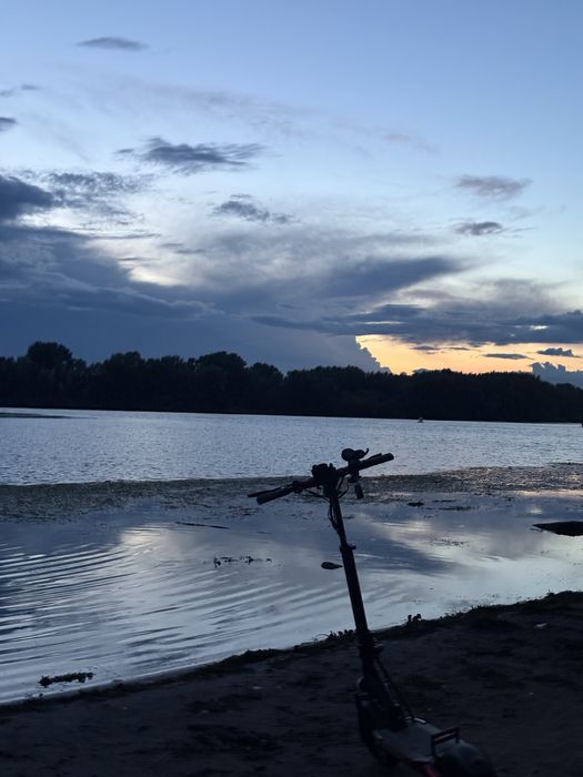 продам электросамакат KUGOO Kirin M4 Pro