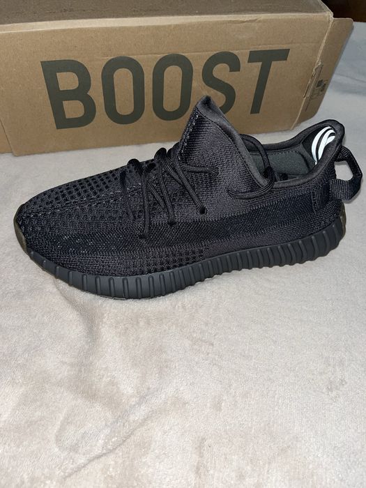 Yeezy 350 V2