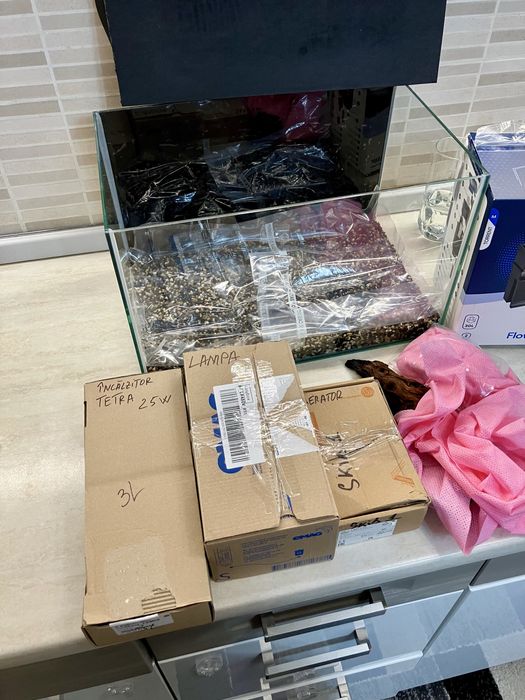 Acvariu Marina 25 L  echipat complet