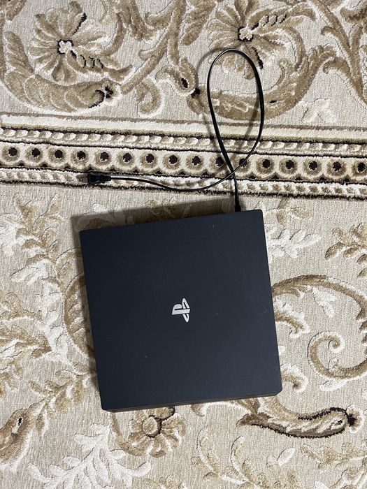 Продам ps4 pro 1tb
