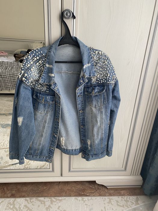 продам джинсовку за 3000 тг