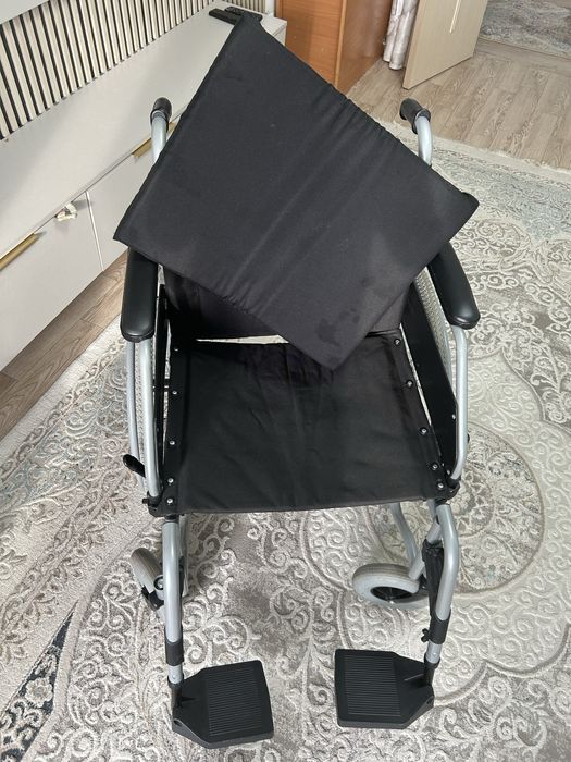 Инвалидная коляска