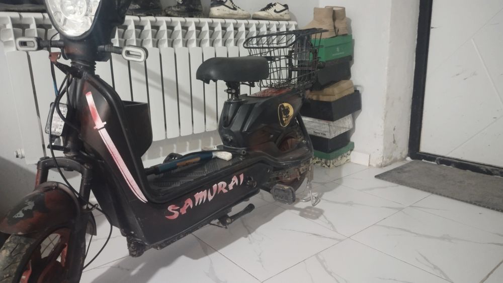 Скутер харошым састаяне ск8