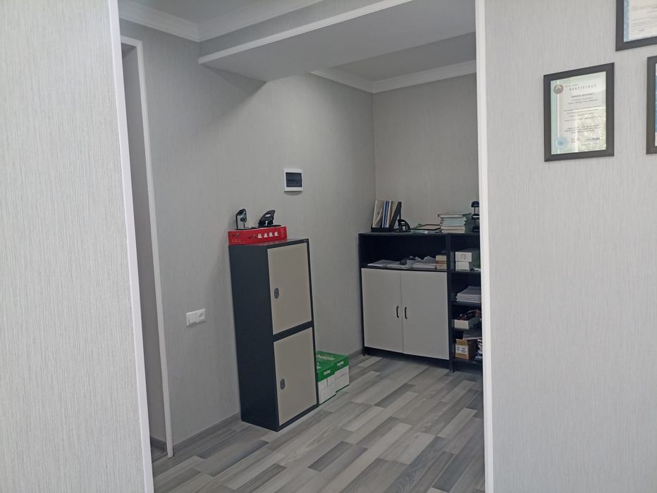 Продается нежилое помещение в городе Наваи 1 этаж  блок ставка  8 мкр