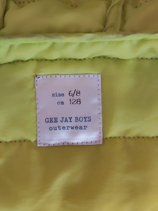 Куртка-ветровка 128см