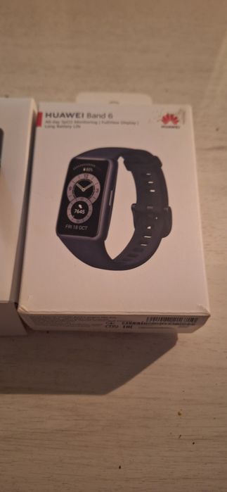 Фитнес браслет HUAWEI Band 6